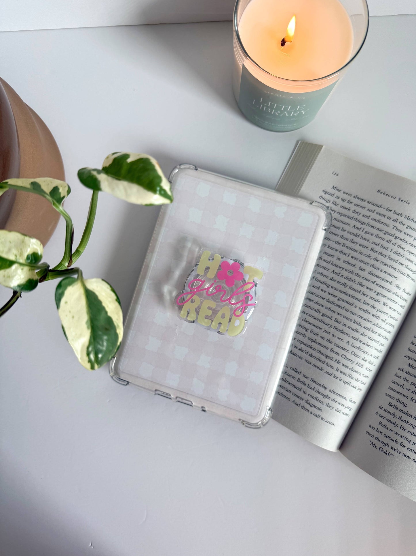 Hot Girls Read Kindle Grip