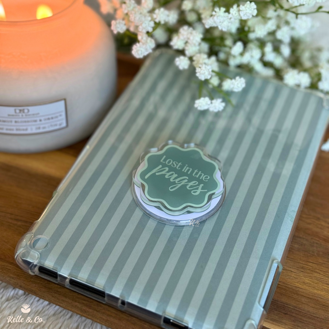 Lost in the Pages Kindle Grip