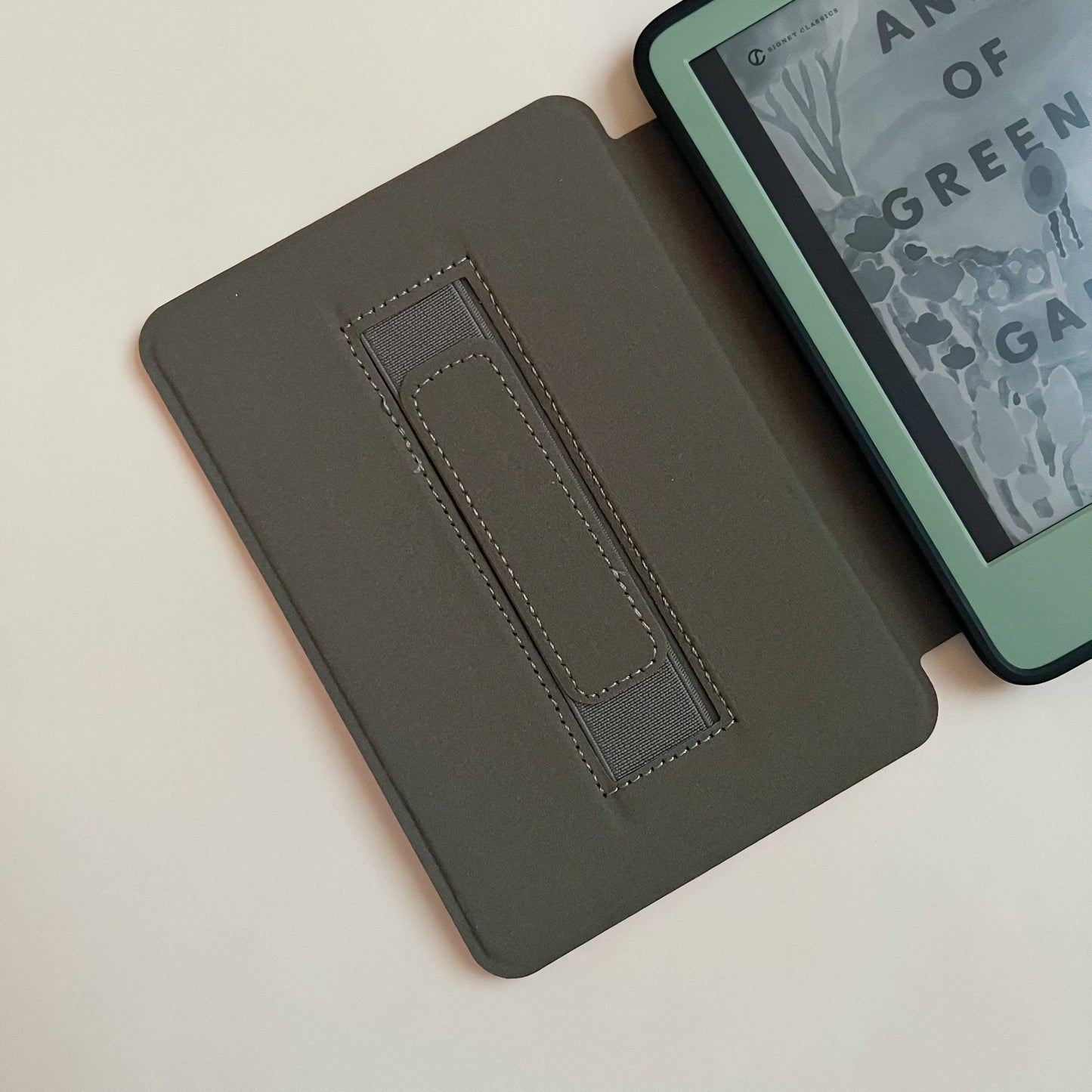 Book Lover Club Kindle Case