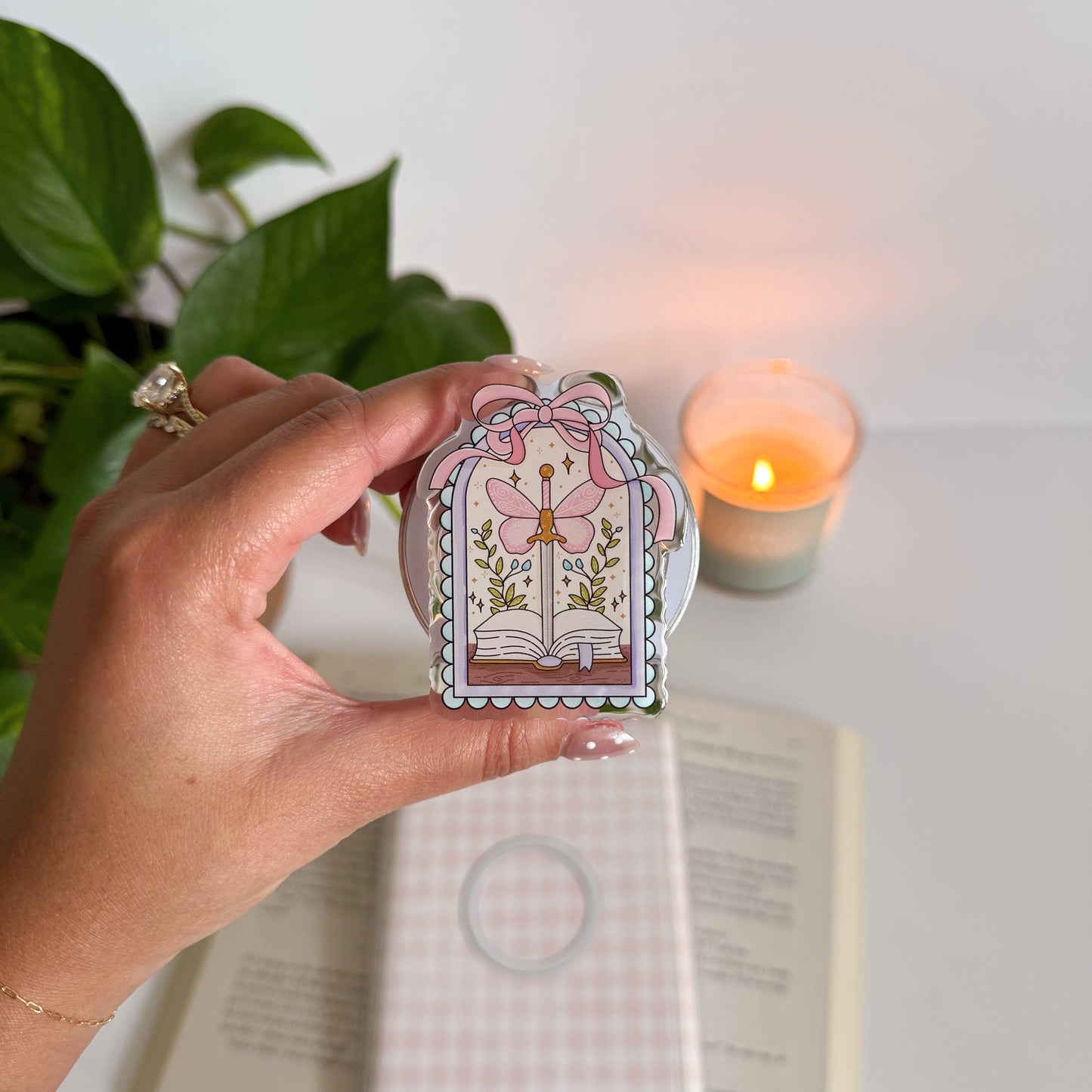 Fantasy Book Frame Kindle Grip, Mag-Safe E-Reader Holder