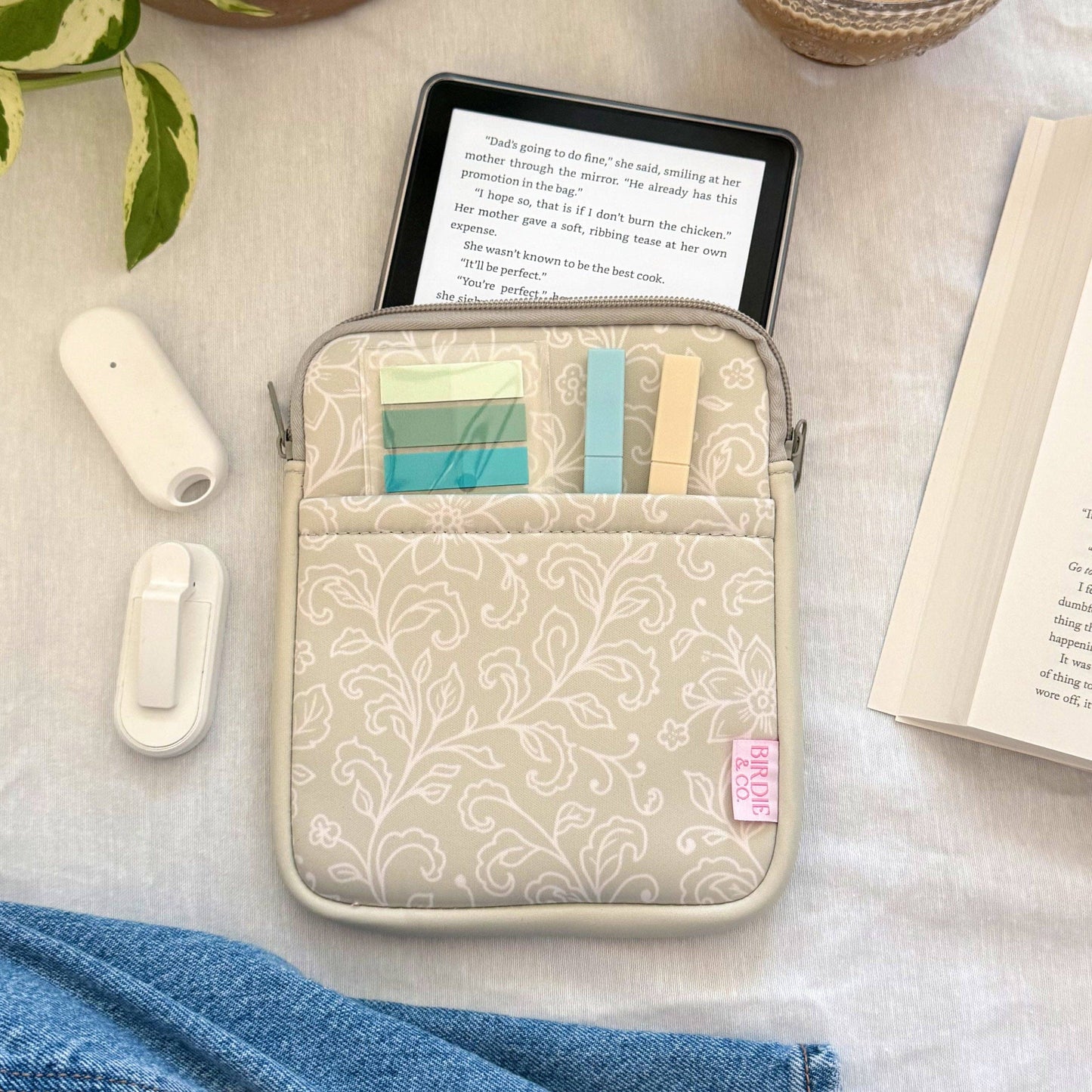 Dainty Sage Floral Kindle Sleeve