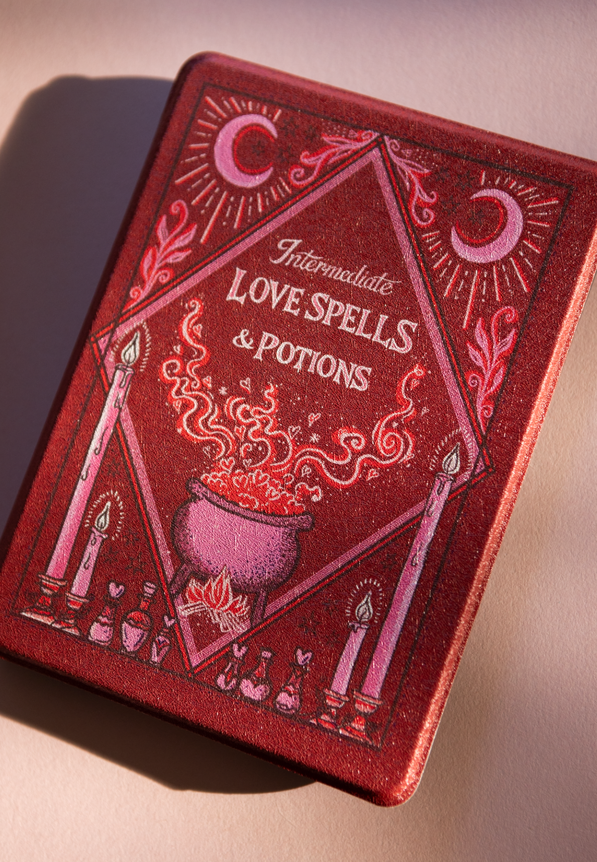 Bewitched Hearts Kindle Case – photo 3