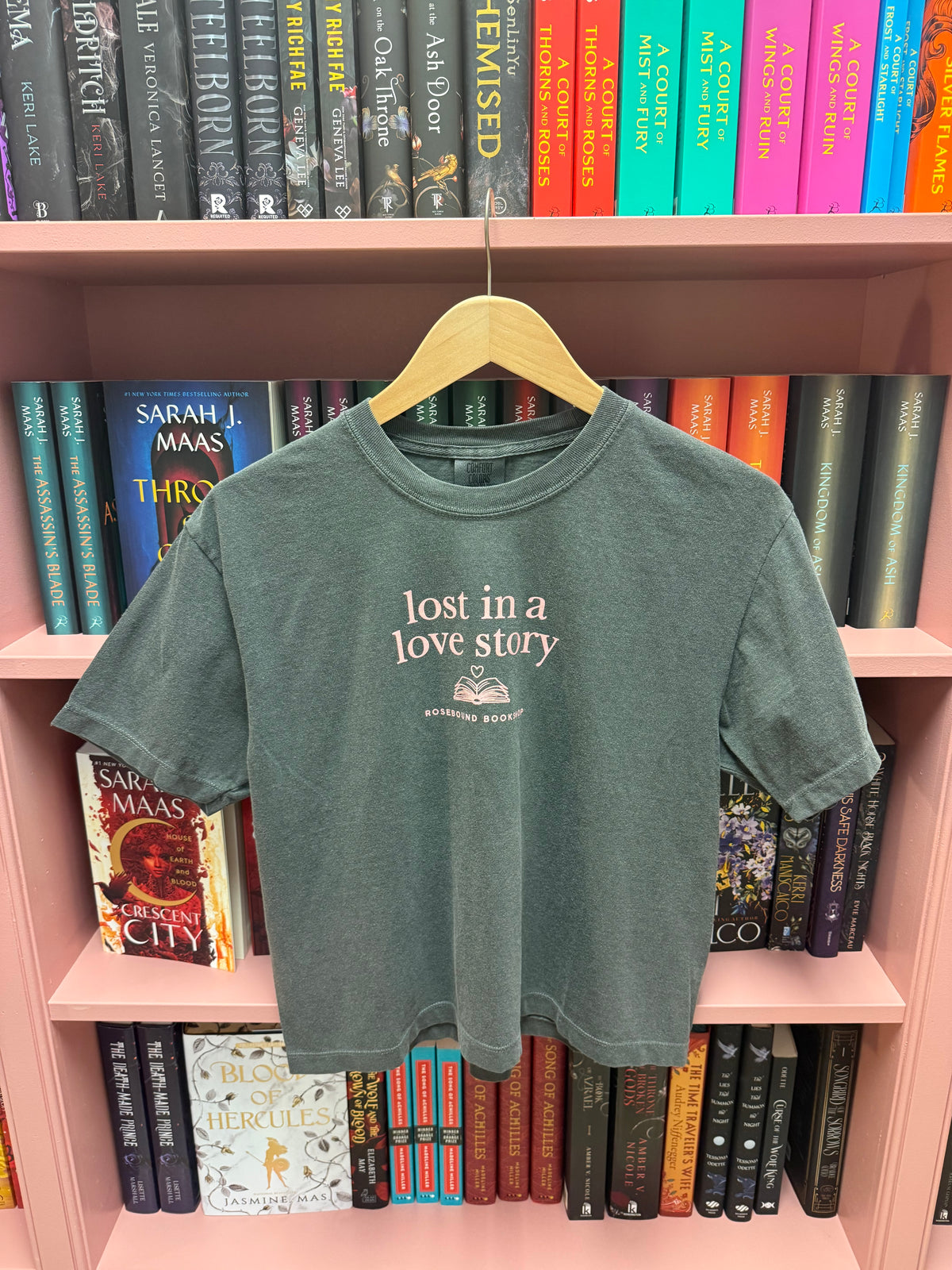 Lost in a Love Story Rosebound Cropped T-Shirt: Dark Gray