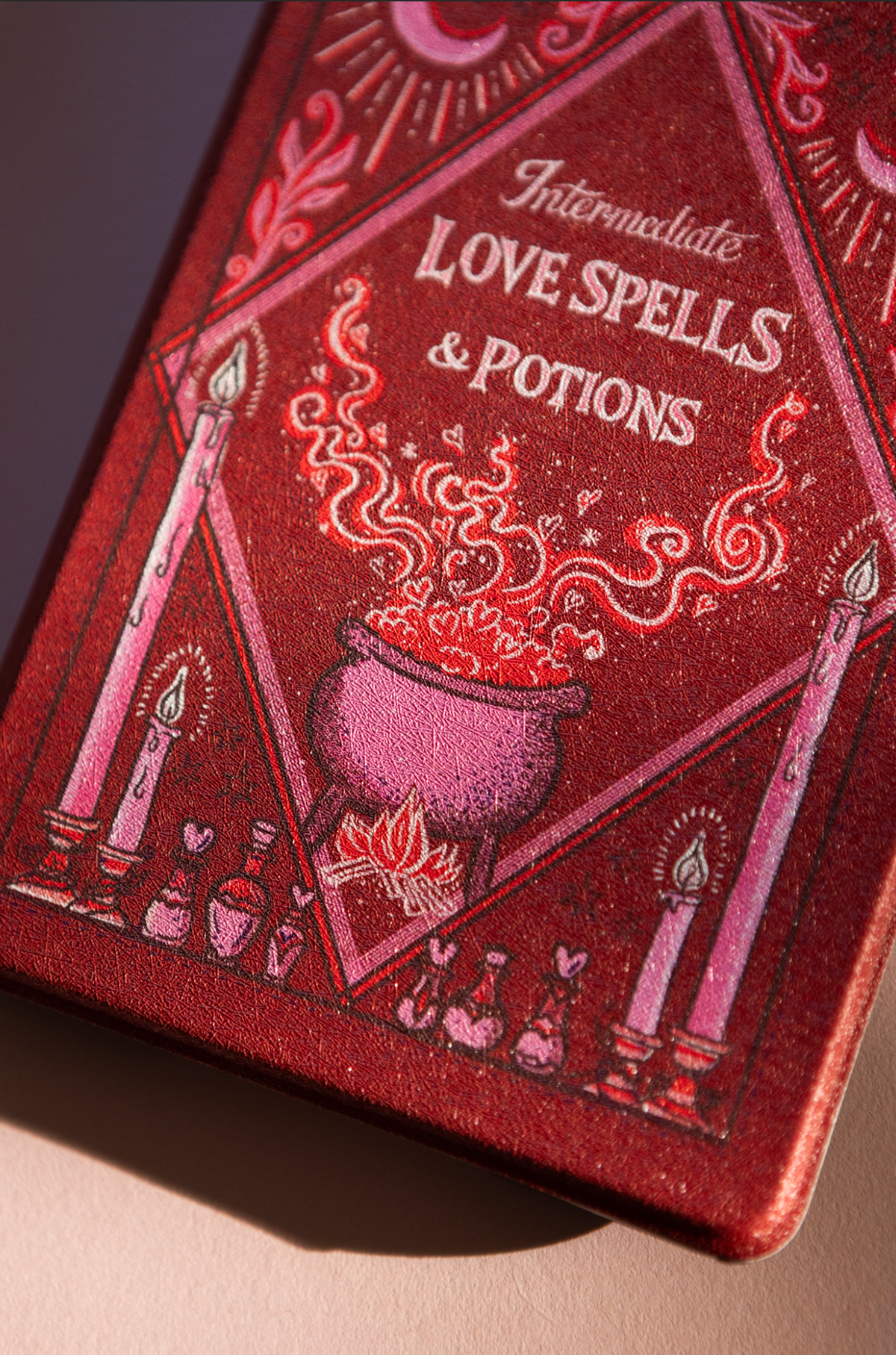 Bewitched Hearts Kindle Case – photo 2