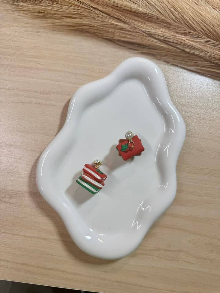 Christmas Bookstack Polymer Clay Earrings | books